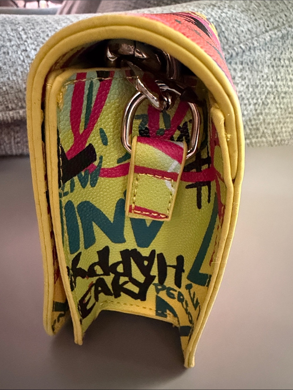 NWT Graffiti Gradient Crossbody Bag - Multicolor - Picture 6 of 9